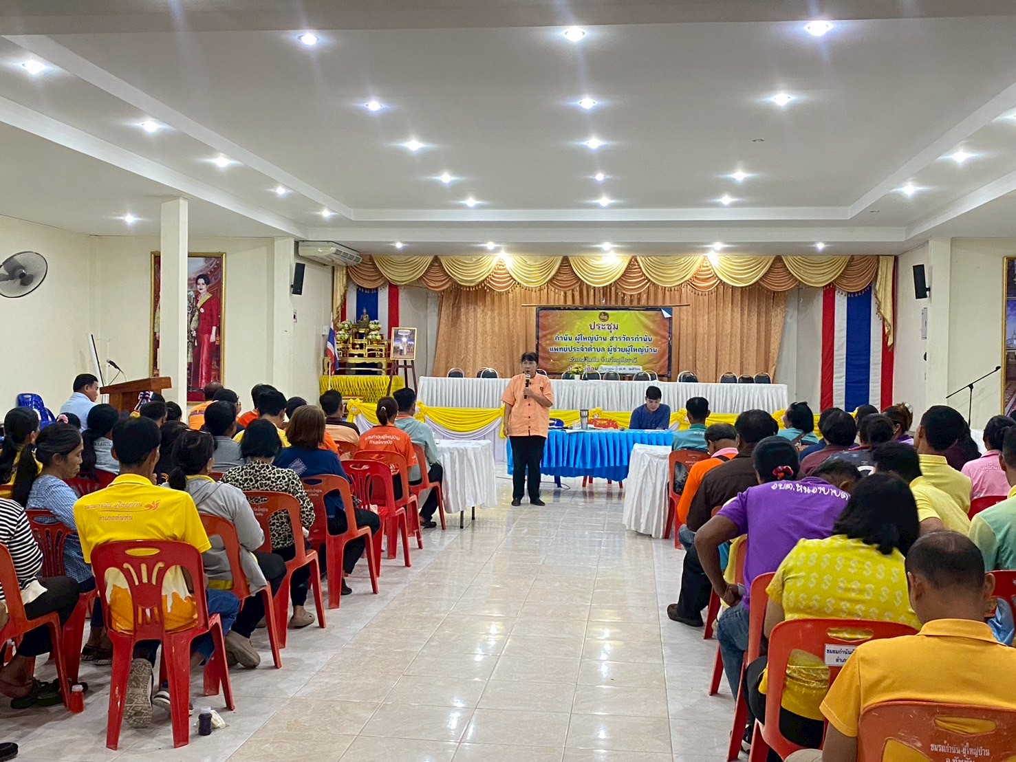 สำนักงานพัฒนาชุมชนอำเภอทัพทัน จัดอบรมเพิ่มความรู้ความเข้าใจและทบทวนโครงการแก้ไขปัญหาความยากจน (กข.คจ) ณ ศาลาประชาคมอำเภออทัพทัน จังหวัดอุทัยธานี